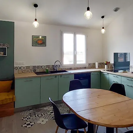 2 Bedroom Lovely In