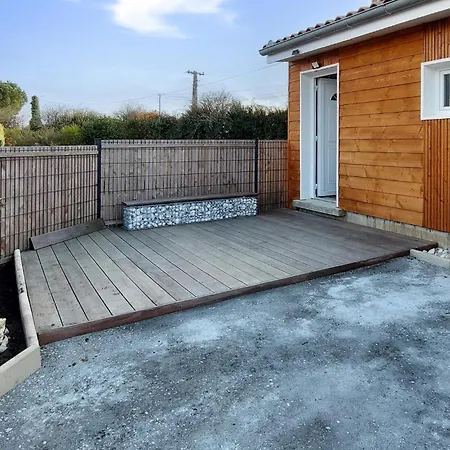 Awesome In With Wifi Apartment Vayres (Gironde)